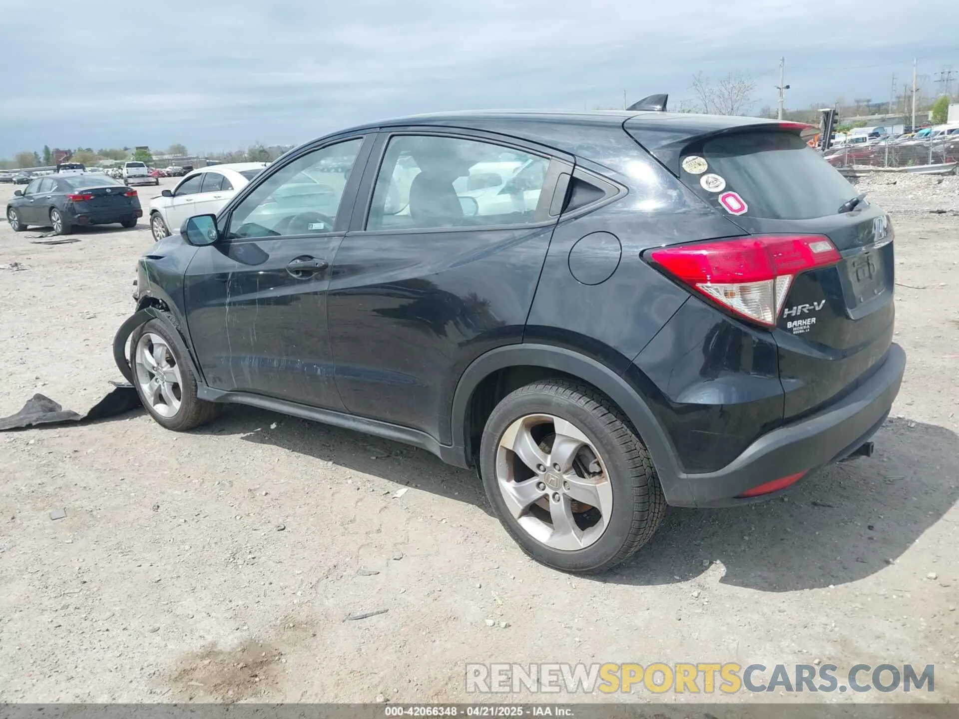 3 Фотография поврежденного автомобиля 3CZRU5H38KG715771 HONDA HR-V 2019