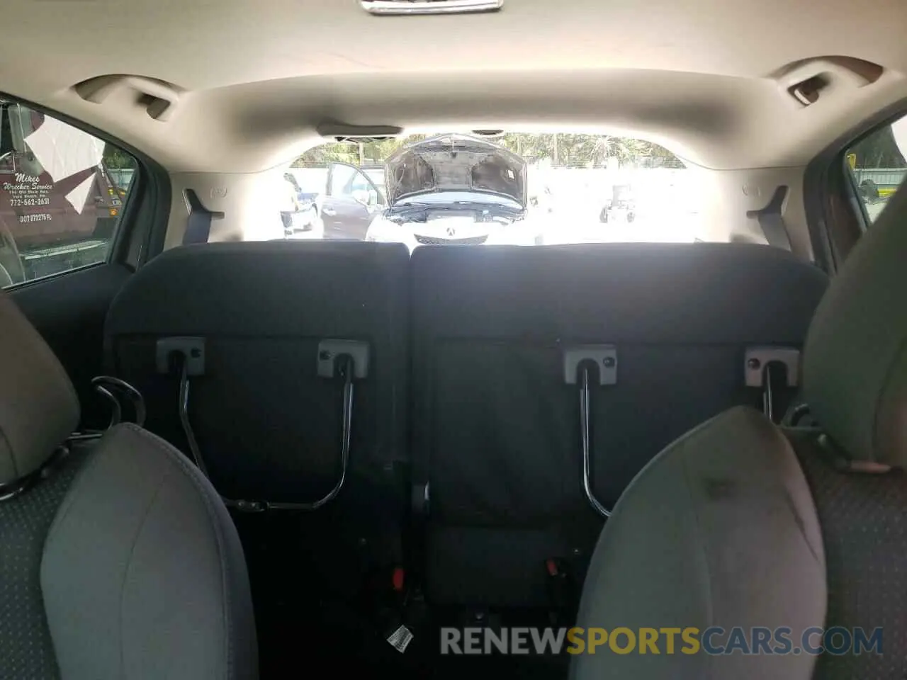 10 Photograph of a damaged car 3CZRU5H50KM707327 HONDA HR-V 2019