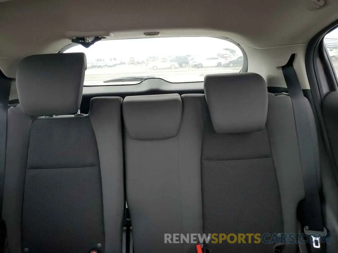 10 Photograph of a damaged car 3CZRU5H51KM716702 HONDA HR-V 2019