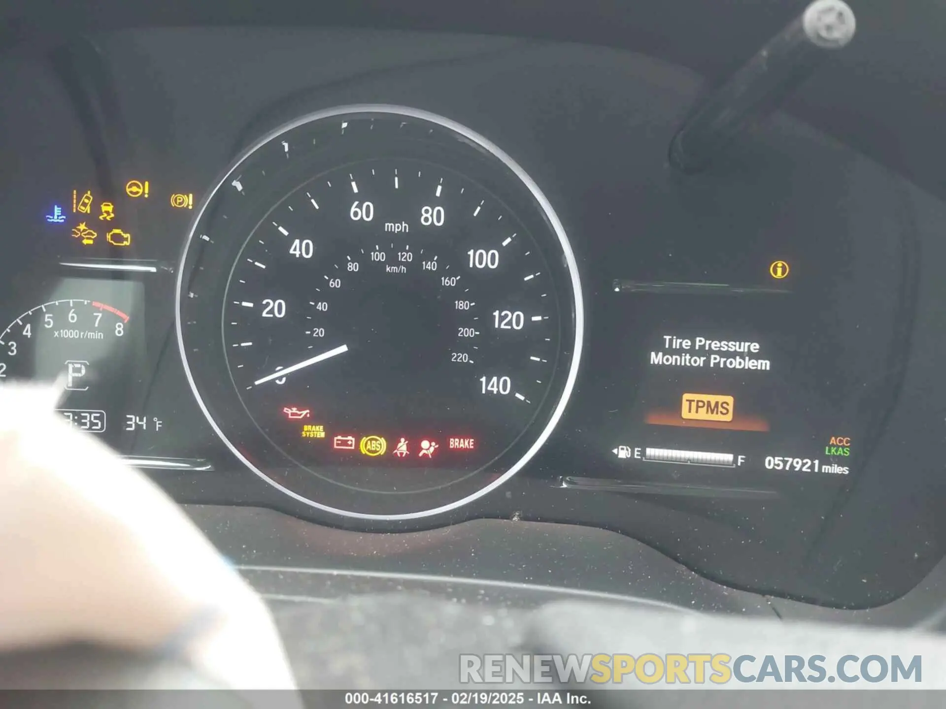 7 Photograph of a damaged car 3CZRU5H52KM704011 HONDA HR-V 2019