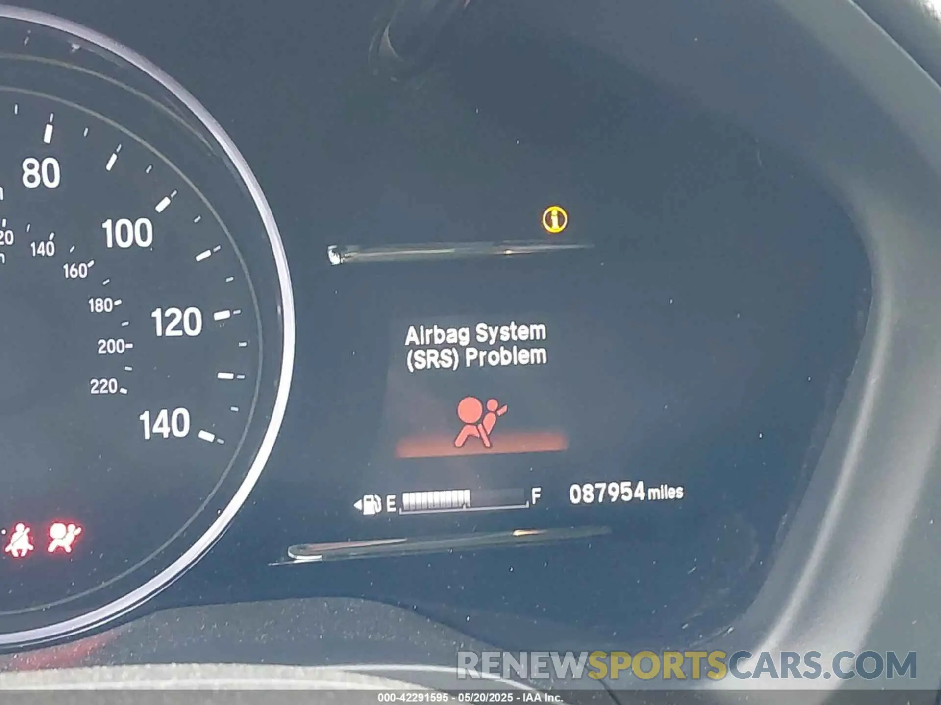 16 Photograph of a damaged car 3CZRU5H52KM707880 HONDA HR-V 2019