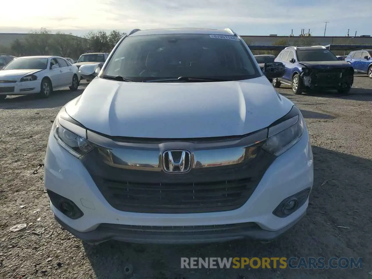 5 Photograph of a damaged car 3CZRU5H54KM704348 HONDA HR-V 2019