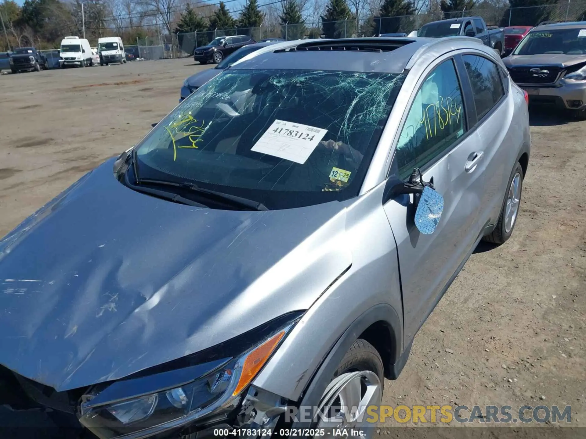 6 Photograph of a damaged car 3CZRU5H54KM728584 HONDA HR-V 2019