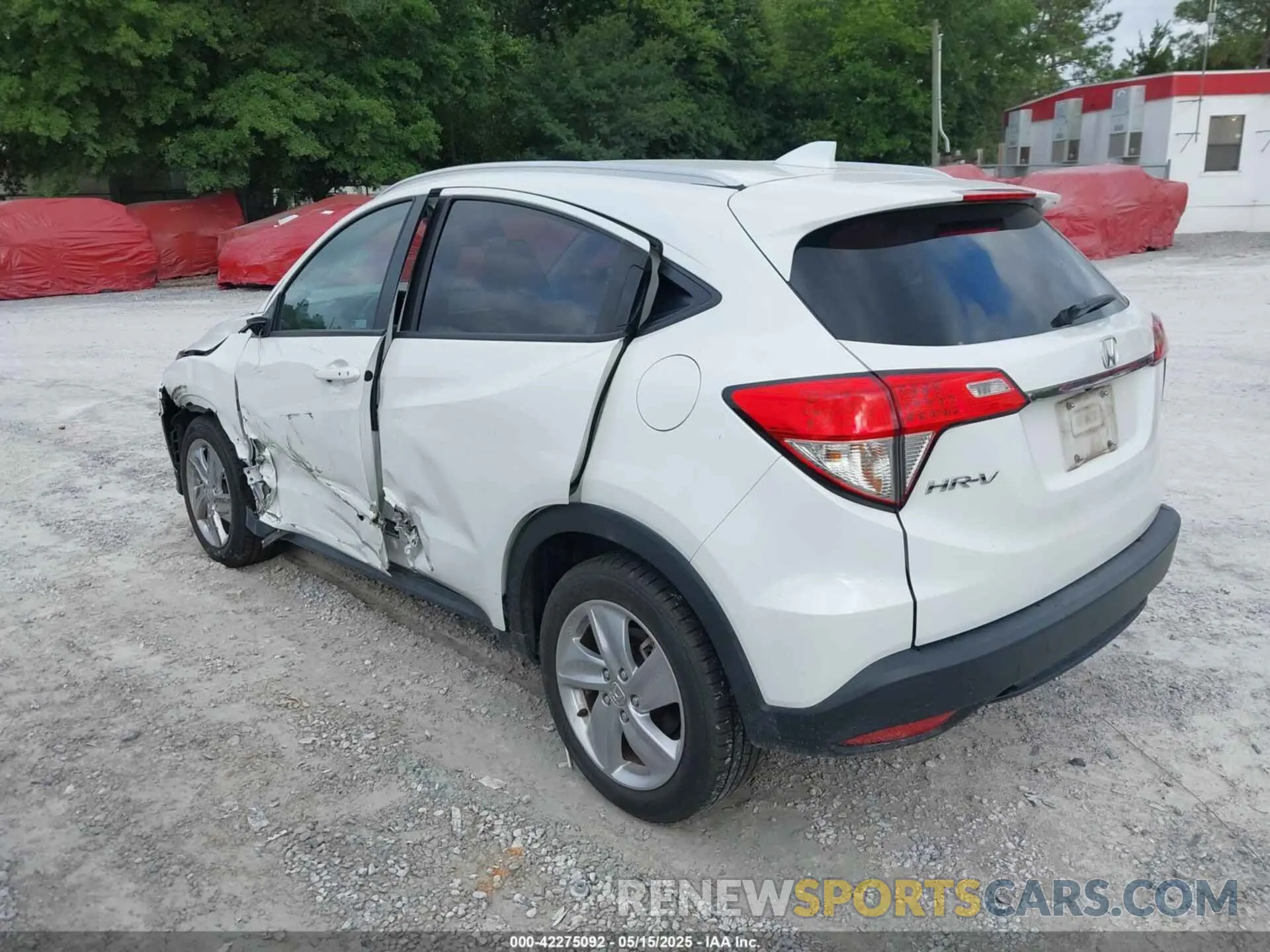 3 Фотография поврежденного автомобиля 3CZRU5H54KM729721 HONDA HR-V 2019