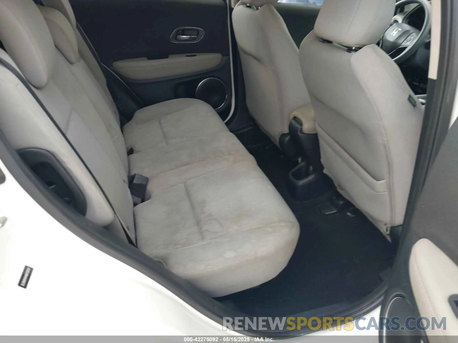 8 Фотография поврежденного автомобиля 3CZRU5H54KM729721 HONDA HR-V 2019