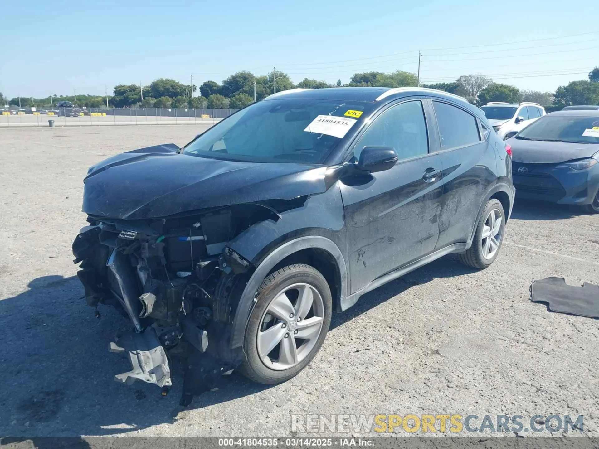 2 Photograph of a damaged car 3CZRU5H57KM711018 HONDA HR-V 2019