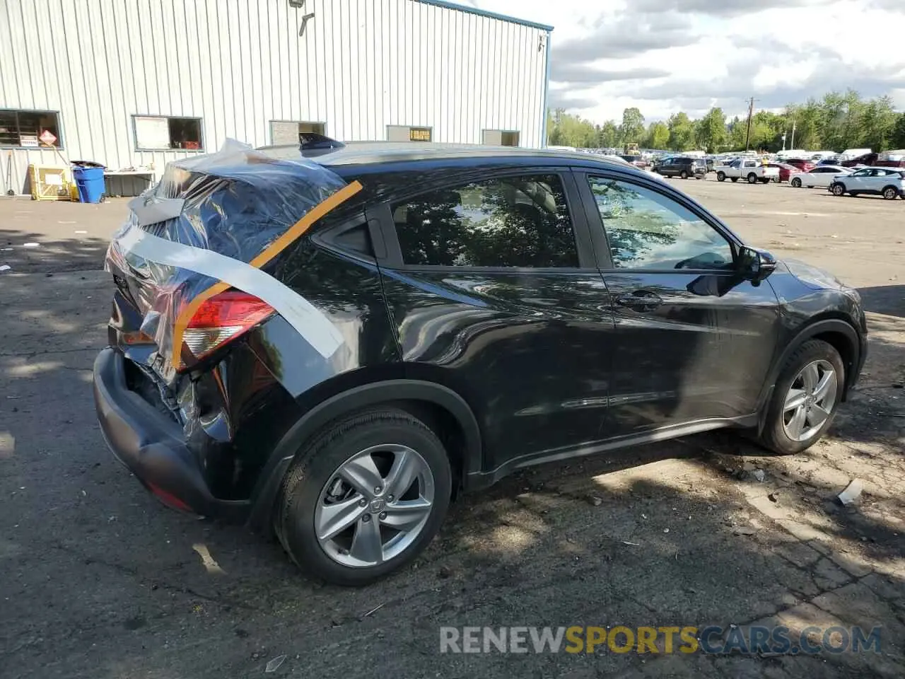 3 Photograph of a damaged car 3CZRU5H59KM724725 HONDA HR-V 2019