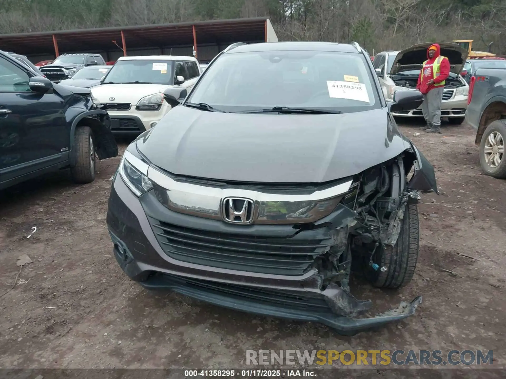 6 Photograph of a damaged car 3CZRU5H5XKM707982 HONDA HR-V 2019
