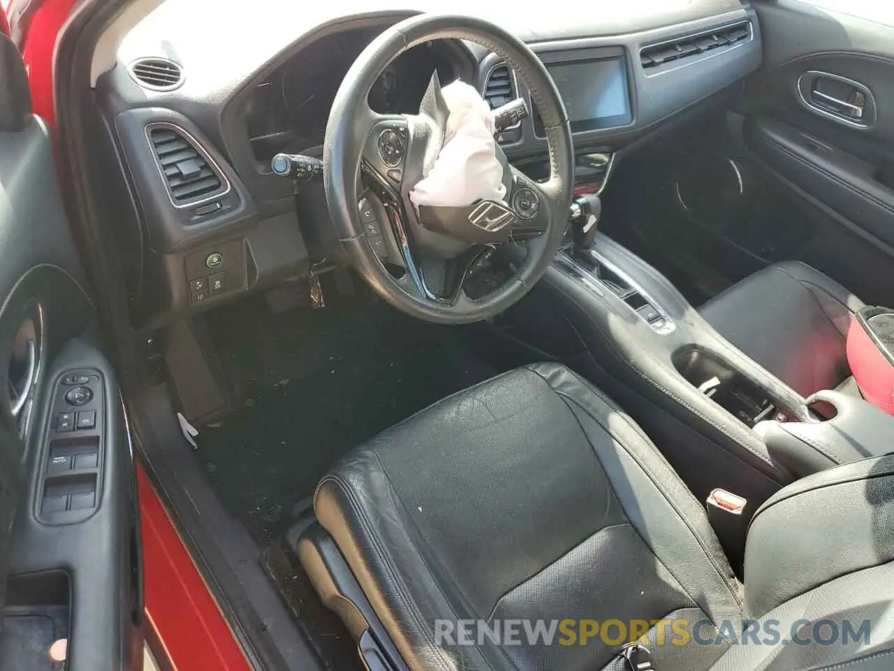 8 Photograph of a damaged car 3CZRU5H70KM700184 HONDA HR-V 2019