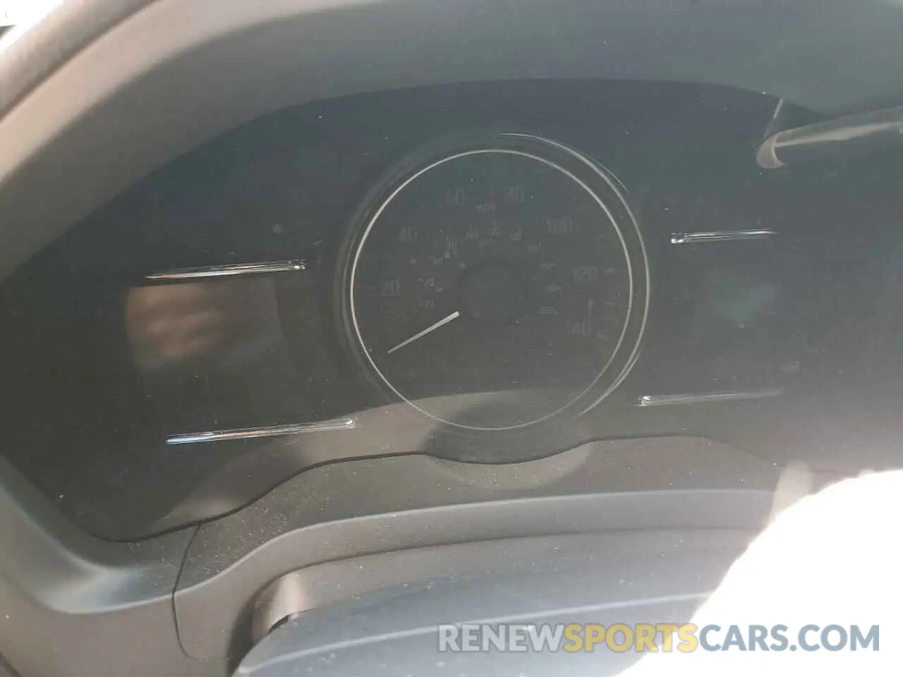 9 Photograph of a damaged car 3CZRU5H70KM700184 HONDA HR-V 2019