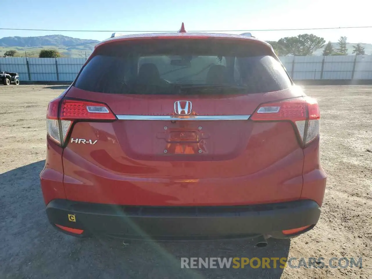 6 Photograph of a damaged car 3CZRU5H70KM715719 HONDA HR-V 2019