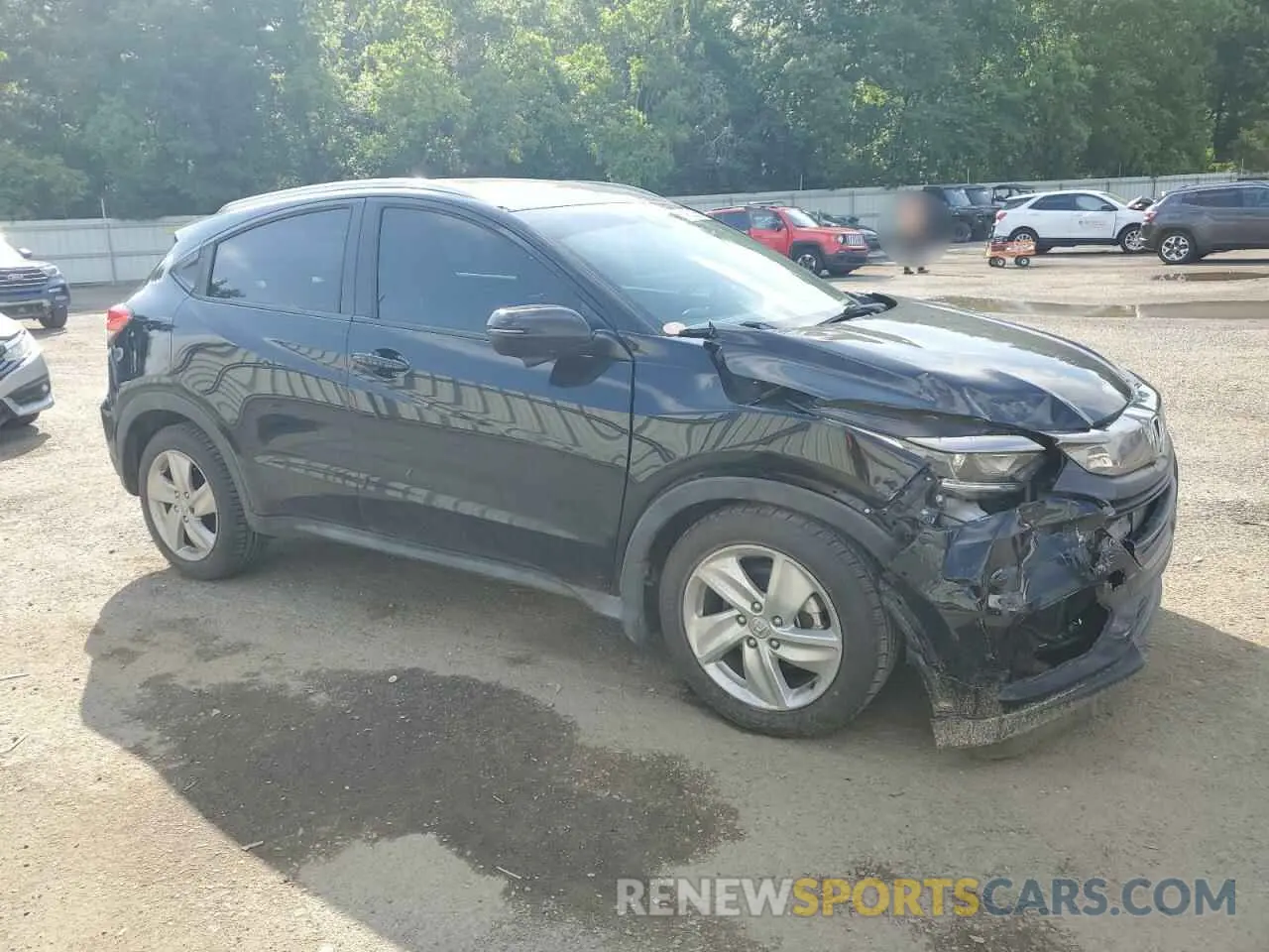 4 Photograph of a damaged car 3CZRU5H74KM712564 HONDA HR-V 2019
