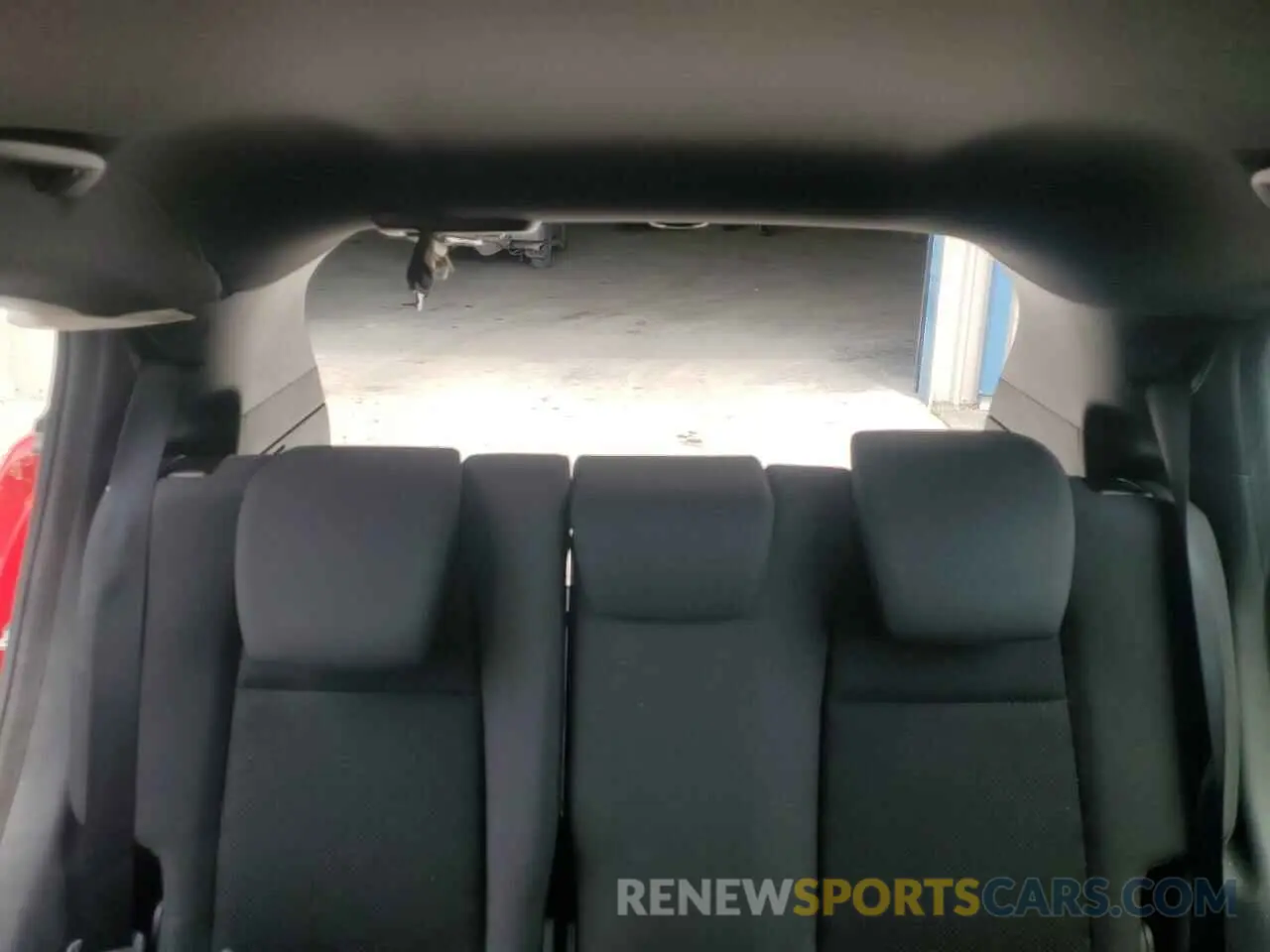 10 Photograph of a damaged car 3CZRU6H10KG708656 HONDA HR-V 2019