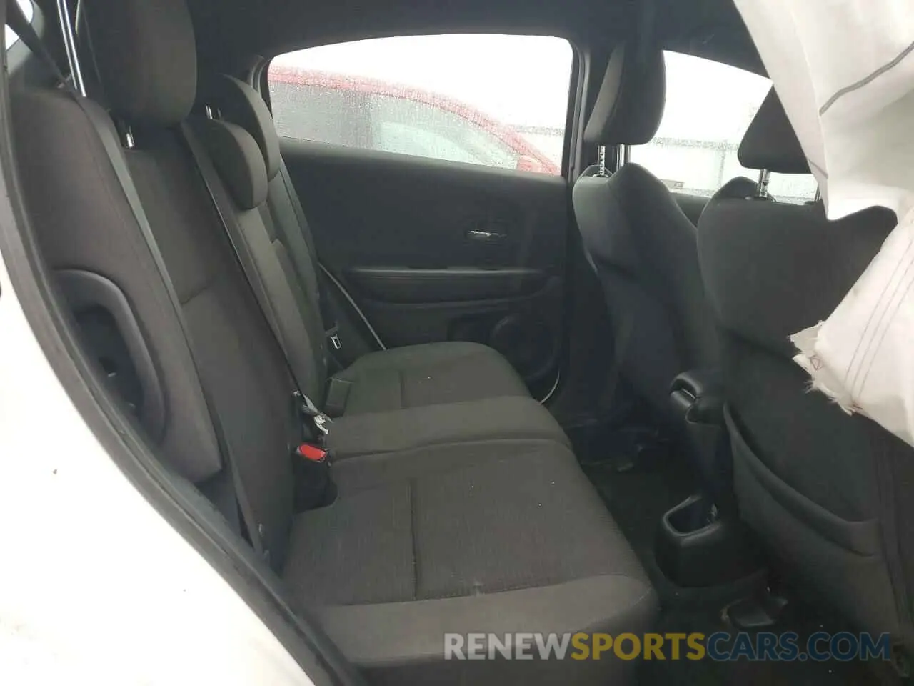 12 Photograph of a damaged car 3CZRU6H14KM705065 HONDA HR-V 2019