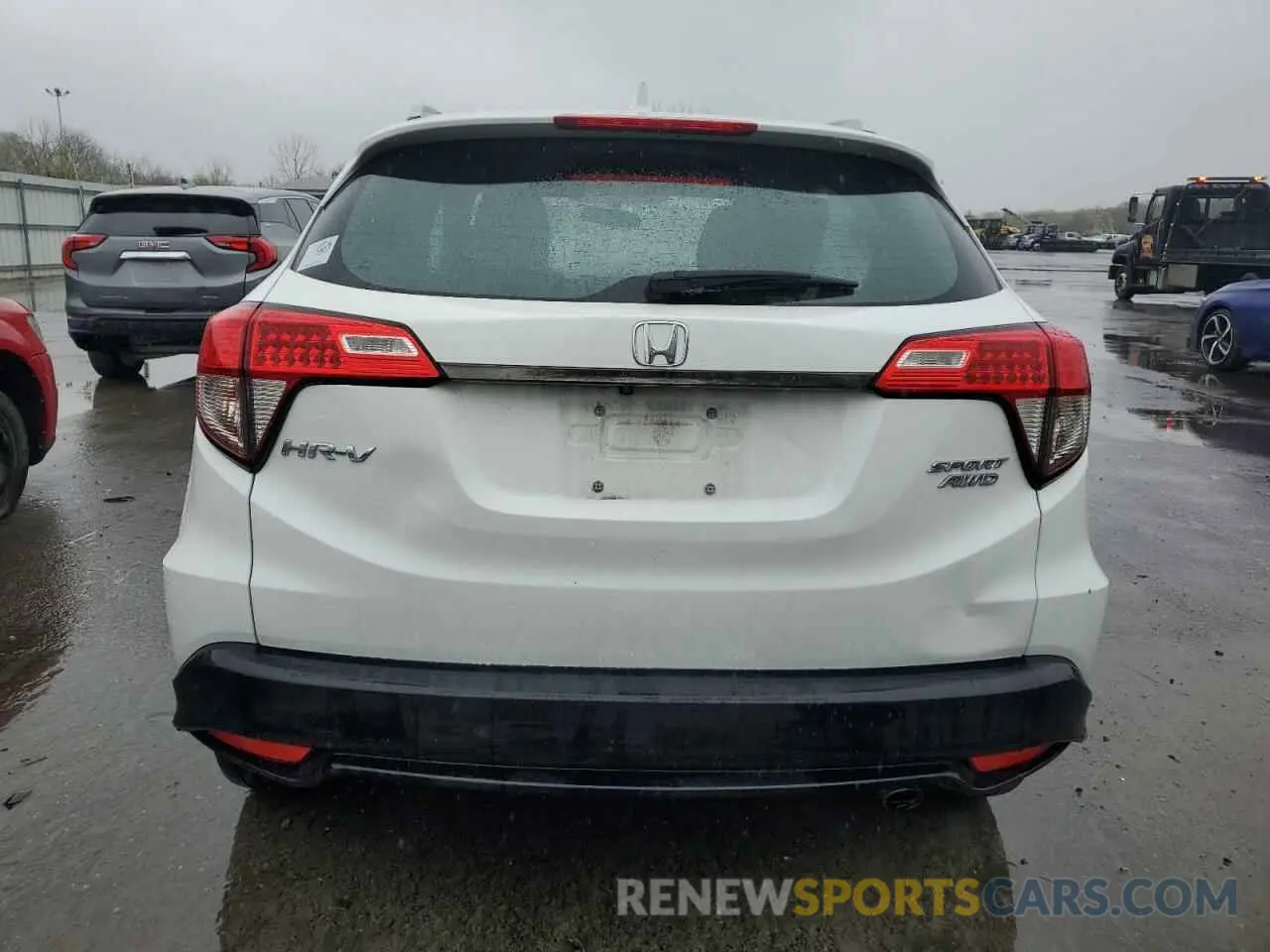 6 Photograph of a damaged car 3CZRU6H14KM705065 HONDA HR-V 2019
