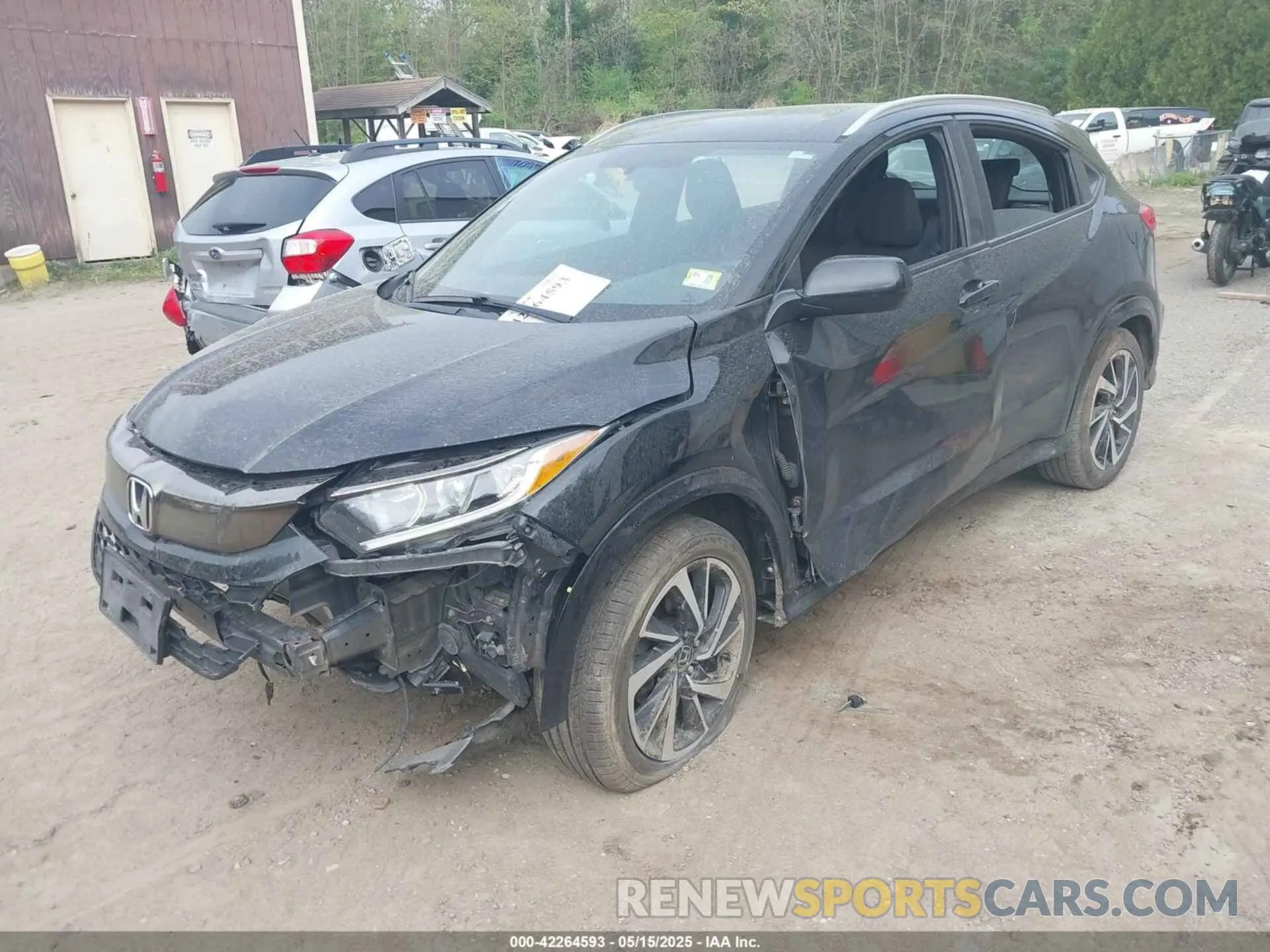 2 Photograph of a damaged car 3CZRU6H14KM739555 HONDA HR-V 2019