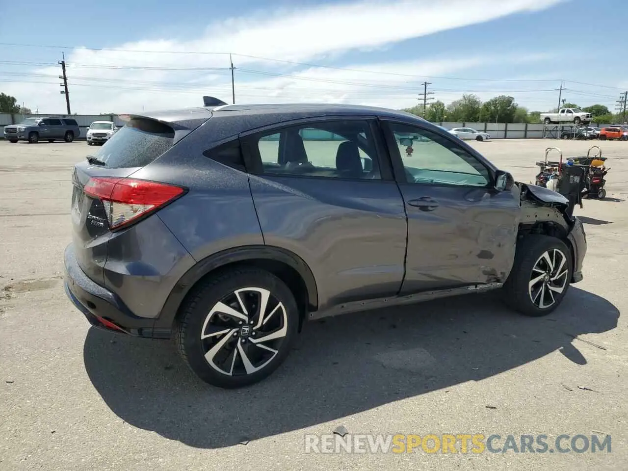 3 Photograph of a damaged car 3CZRU6H15KG725615 HONDA HR-V 2019