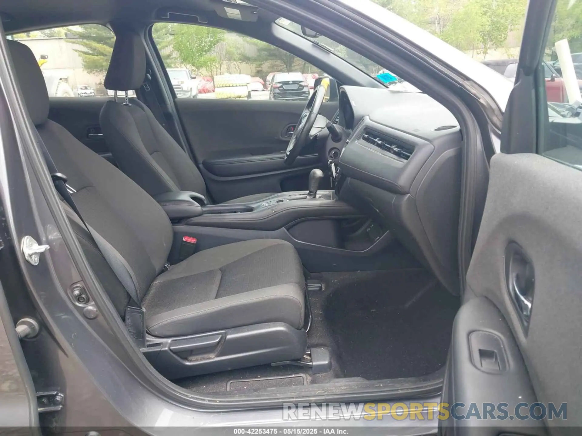 5 Фотография поврежденного автомобиля 3CZRU6H16KG702926 HONDA HR-V 2019