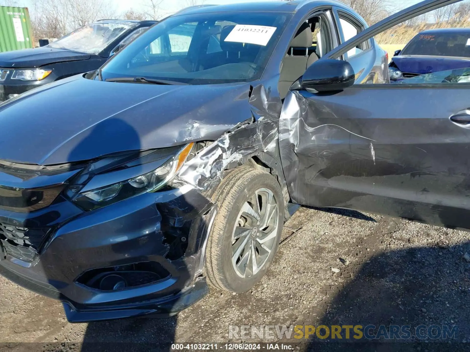 6 Photograph of a damaged car 3CZRU6H16KG708175 HONDA HR-V 2019