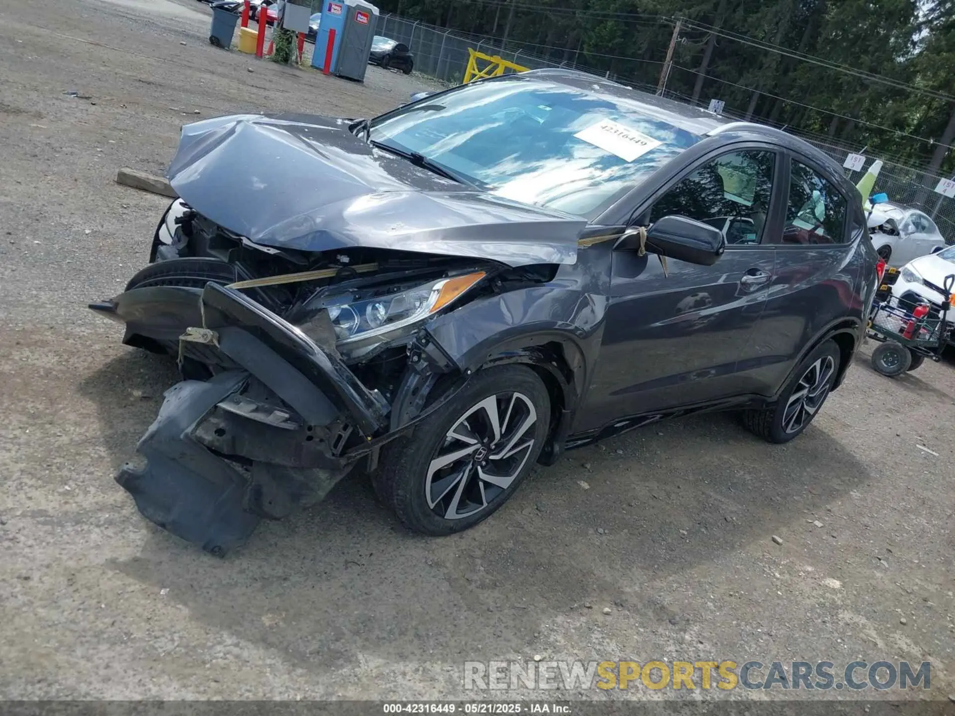 2 Фотография поврежденного автомобиля 3CZRU6H17KG711912 HONDA HR-V 2019