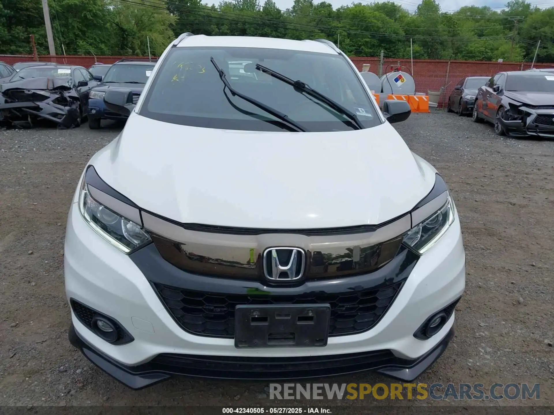 12 Photograph of a damaged car 3CZRU6H1XKM721030 HONDA HR-V 2019