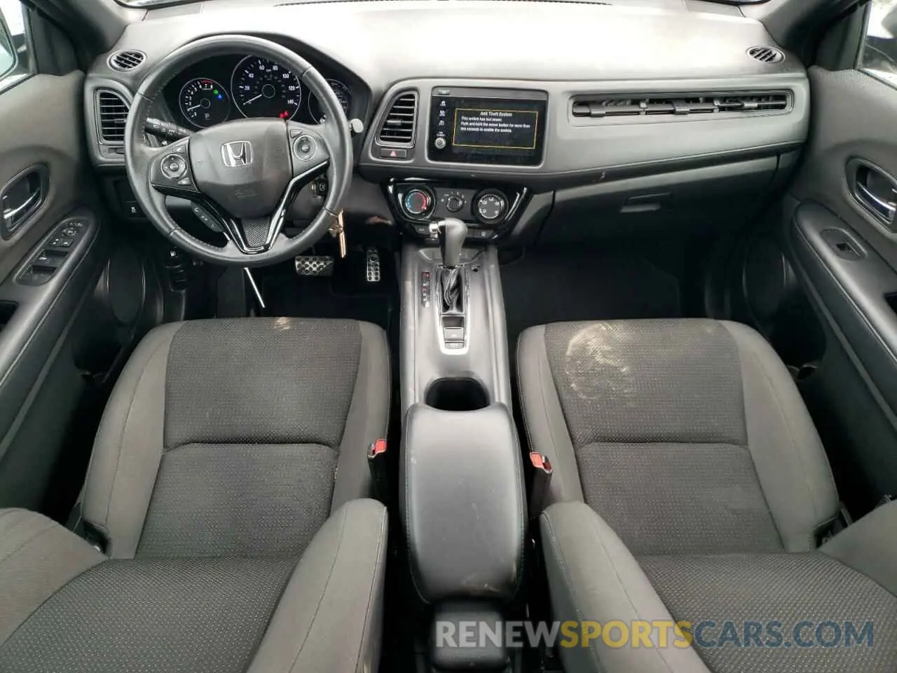 8 Photograph of a damaged car 3CZRU6H1XKM732075 HONDA HR-V 2019