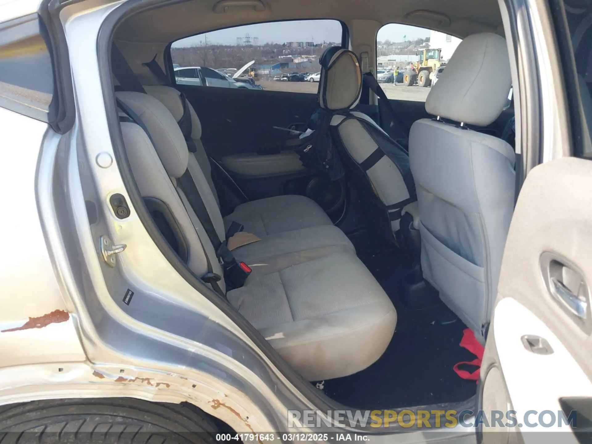 8 Фотография поврежденного автомобиля 3CZRU6H32KG711625 HONDA HR-V 2019