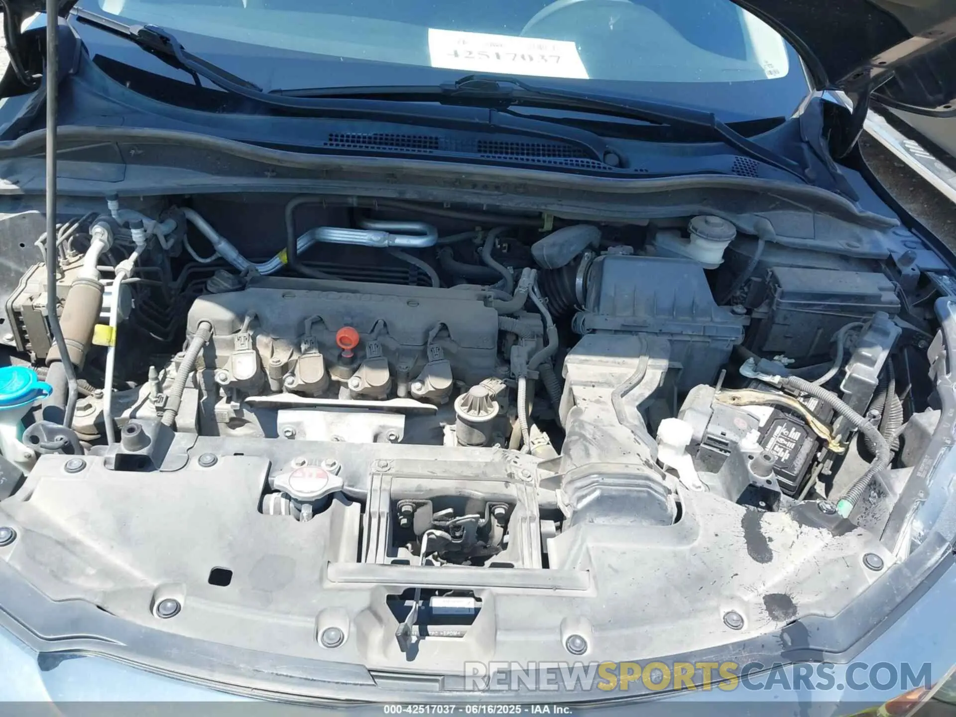 10 Photograph of a damaged car 3CZRU6H33KM725535 HONDA HR-V 2019