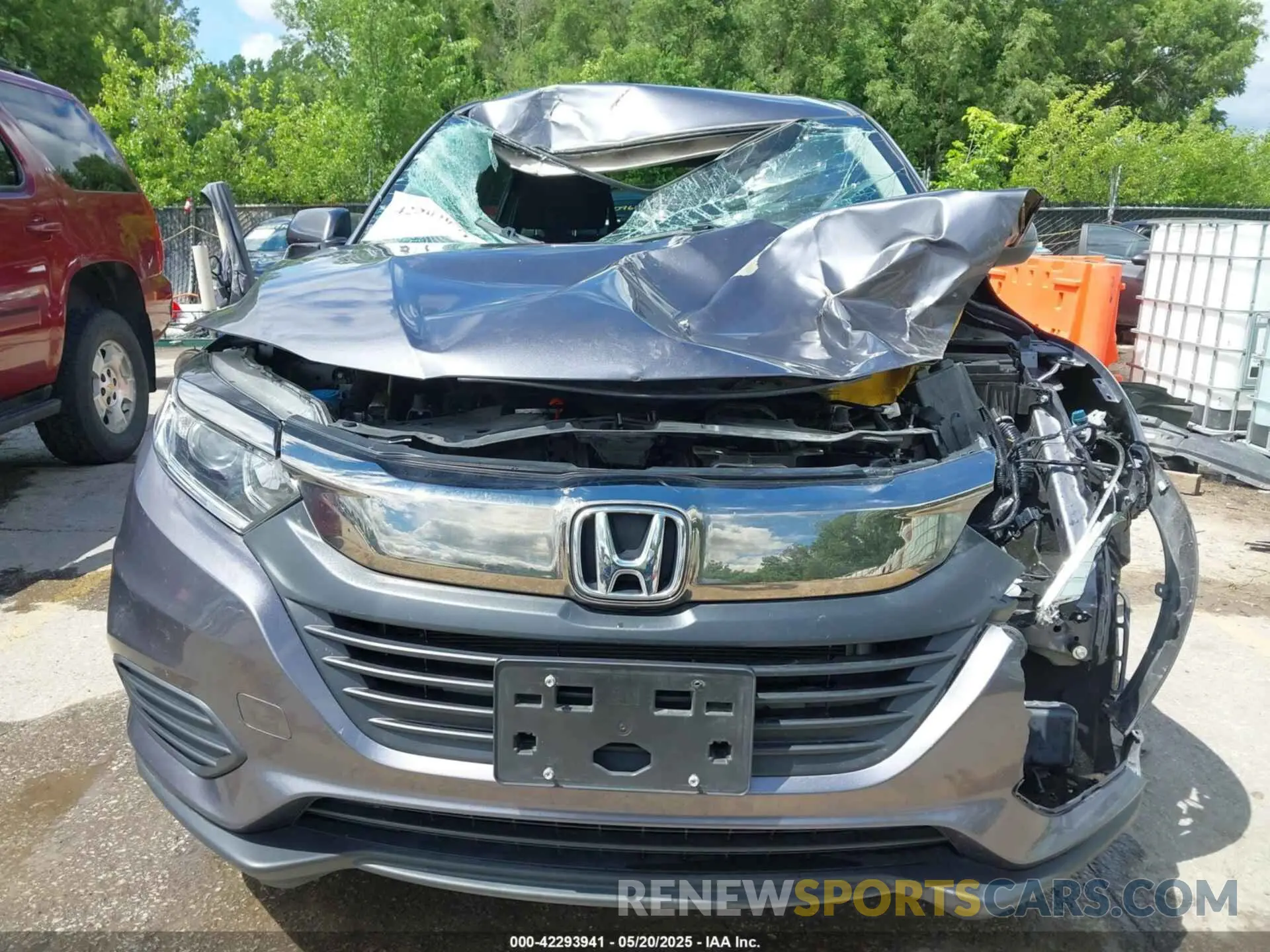 6 Photograph of a damaged car 3CZRU6H34KM728685 HONDA HR-V 2019