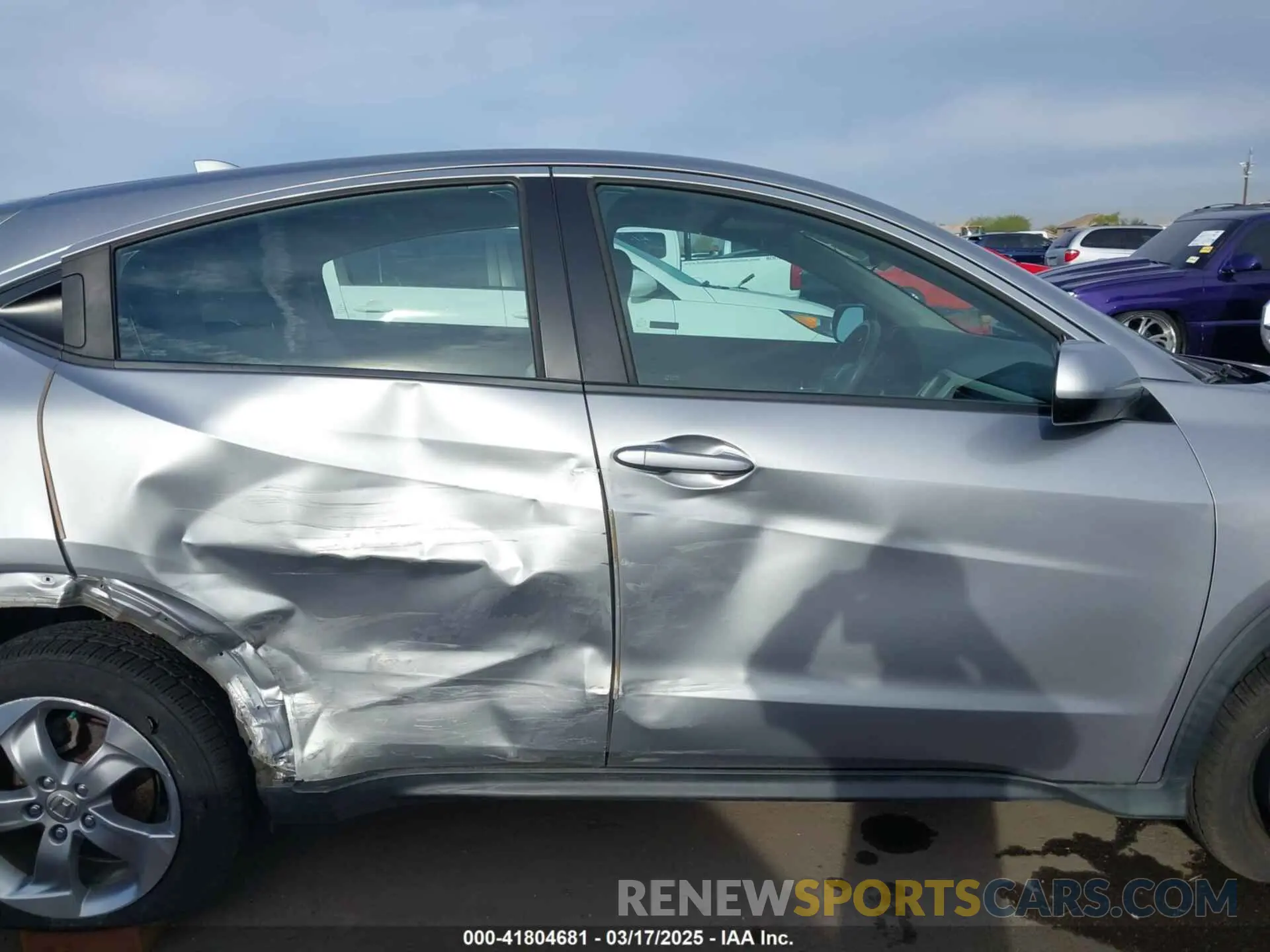 13 Фотография поврежденного автомобиля 3CZRU6H35KG705978 HONDA HR-V 2019