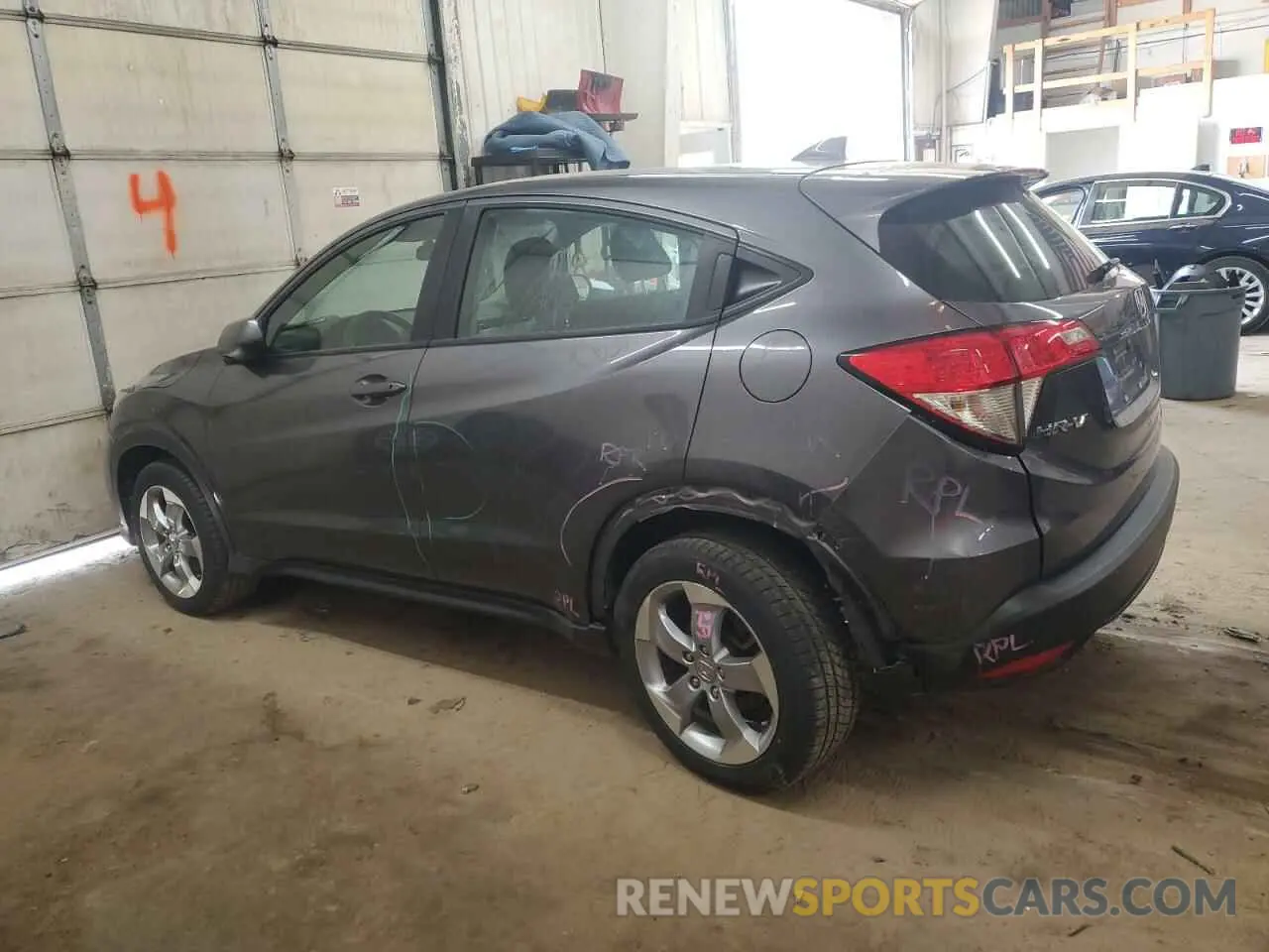 2 Photograph of a damaged car 3CZRU6H35KG707052 HONDA HR-V 2019