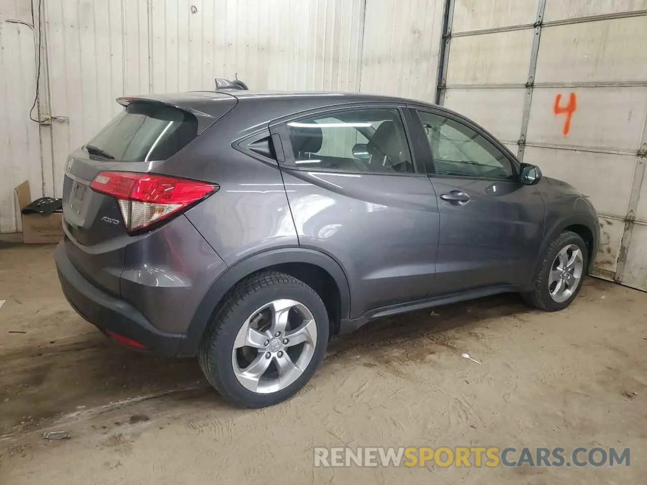 3 Photograph of a damaged car 3CZRU6H35KG707052 HONDA HR-V 2019