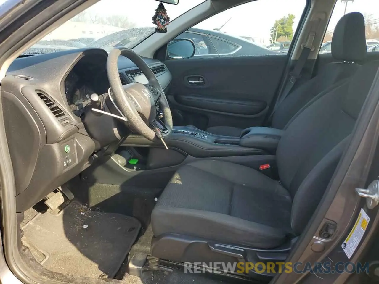 7 Photograph of a damaged car 3CZRU6H35KG711120 HONDA HR-V 2019