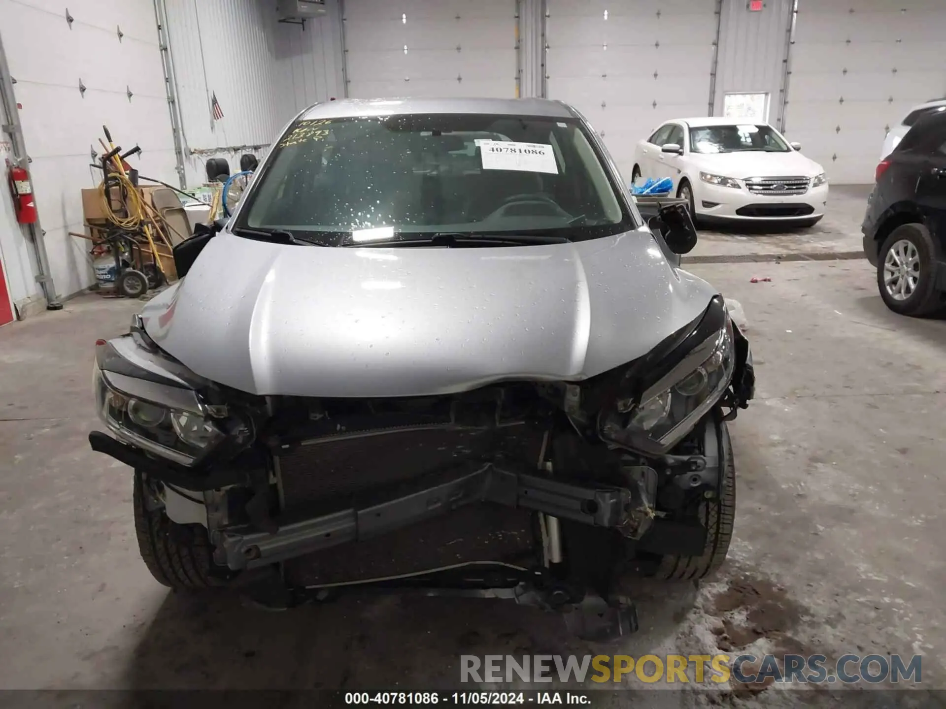 13 Photograph of a damaged car 3CZRU6H36KG731067 HONDA HR-V 2019