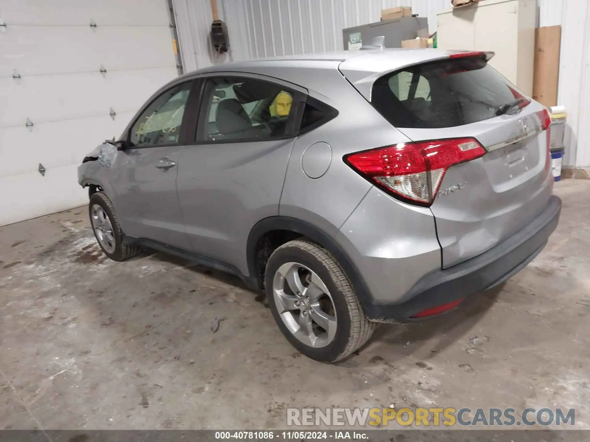 3 Photograph of a damaged car 3CZRU6H36KG731067 HONDA HR-V 2019