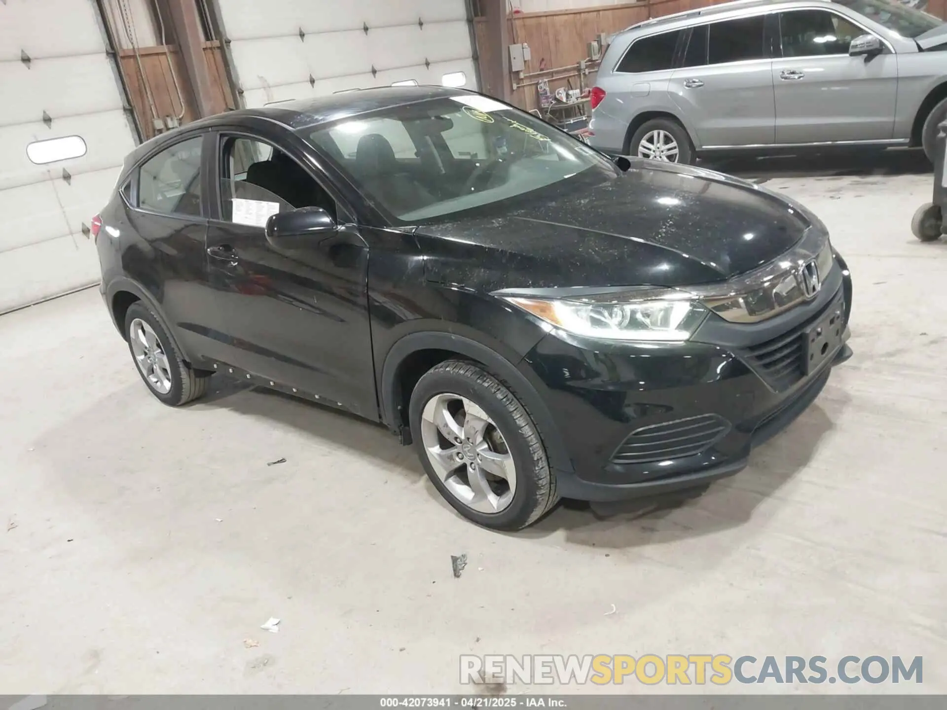 1 Фотография поврежденного автомобиля 3CZRU6H38KG713332 HONDA HR-V 2019
