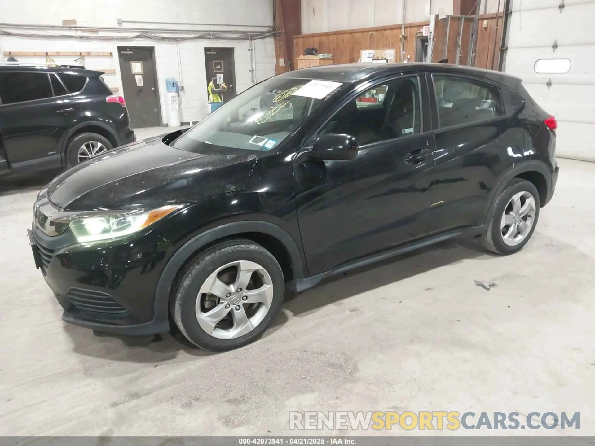 2 Фотография поврежденного автомобиля 3CZRU6H38KG713332 HONDA HR-V 2019
