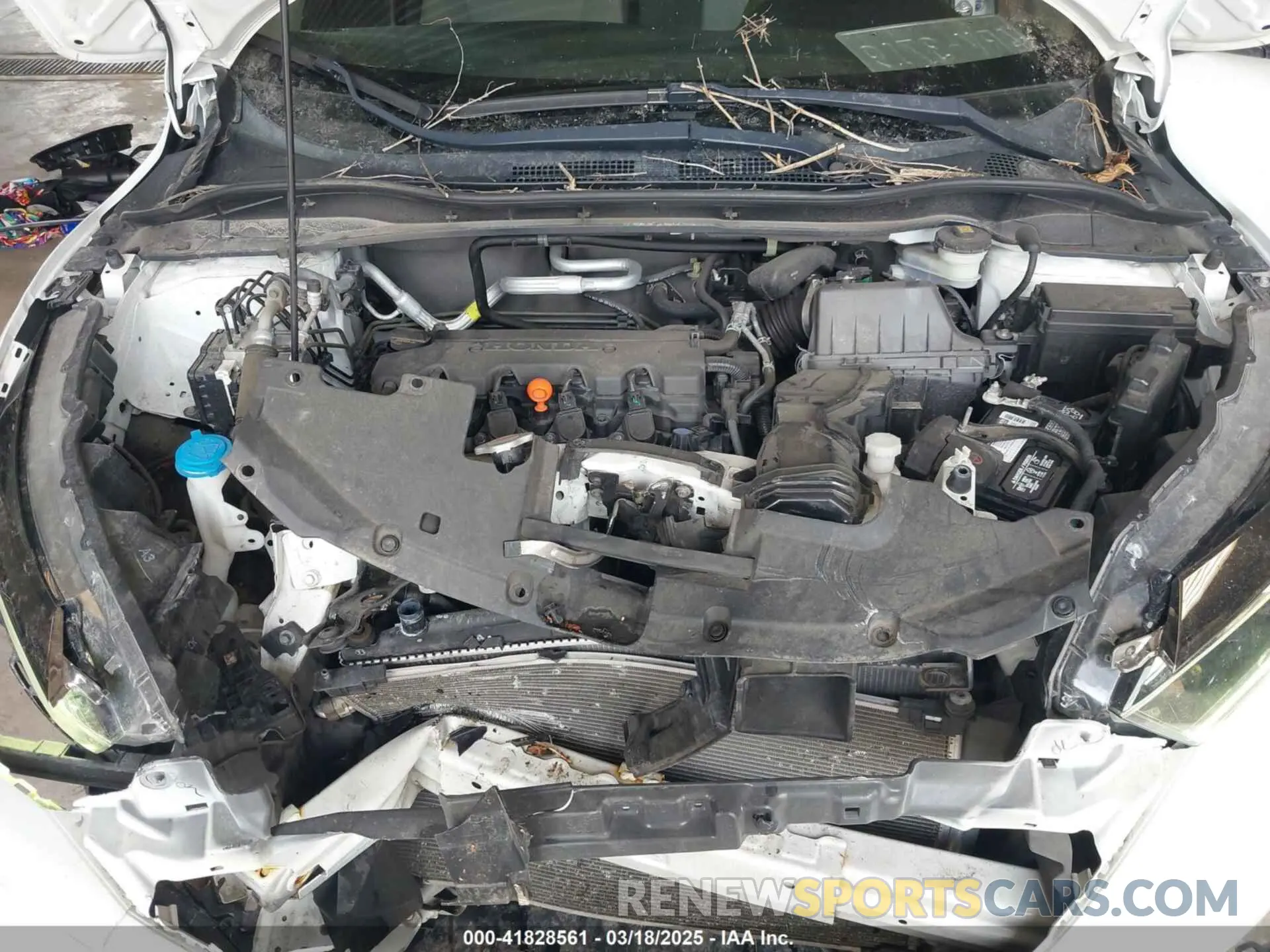 10 Photograph of a damaged car 3CZRU6H38KM703725 HONDA HR-V 2019