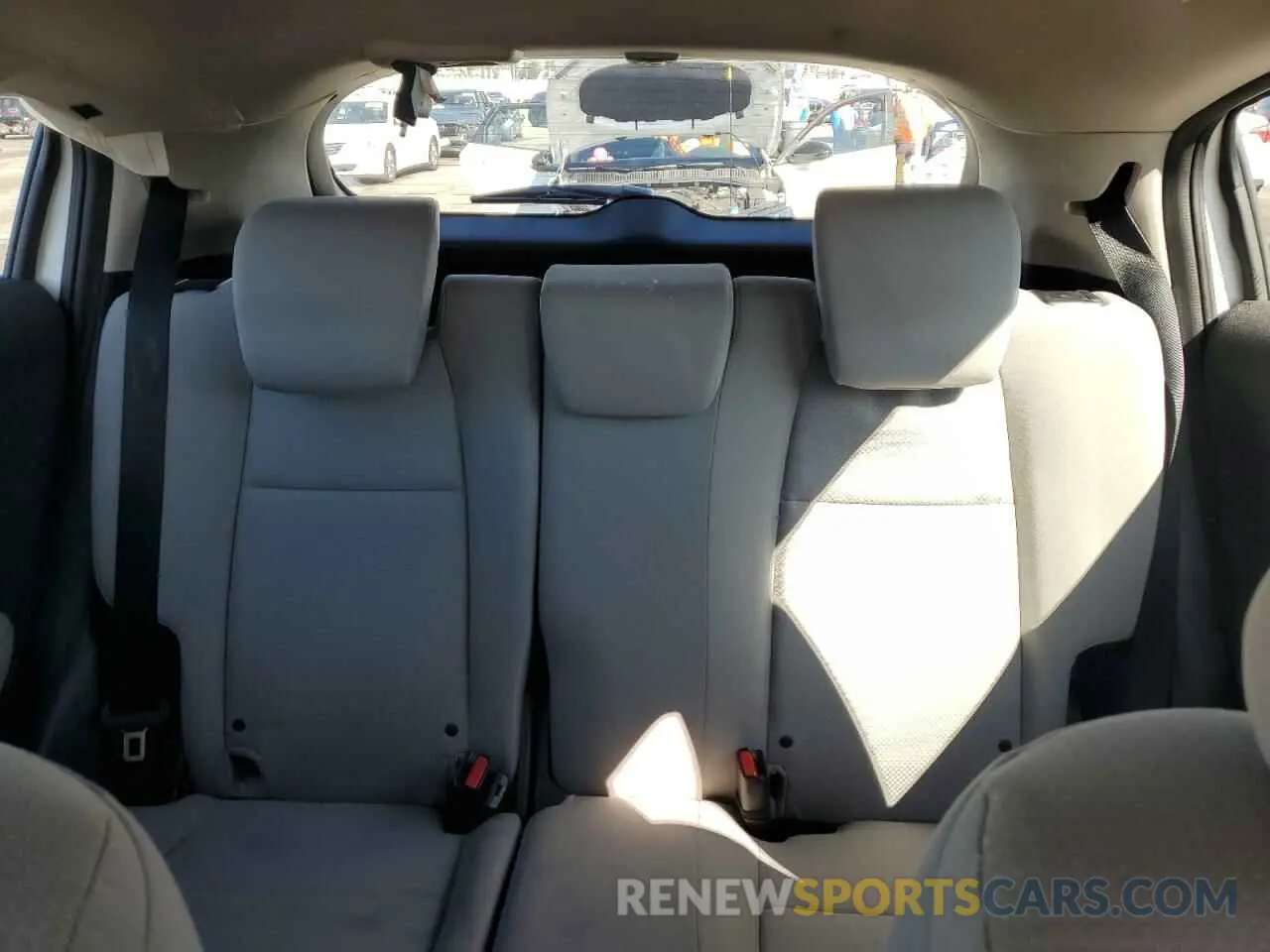 10 Photograph of a damaged car 3CZRU6H38KM709234 HONDA HR-V 2019