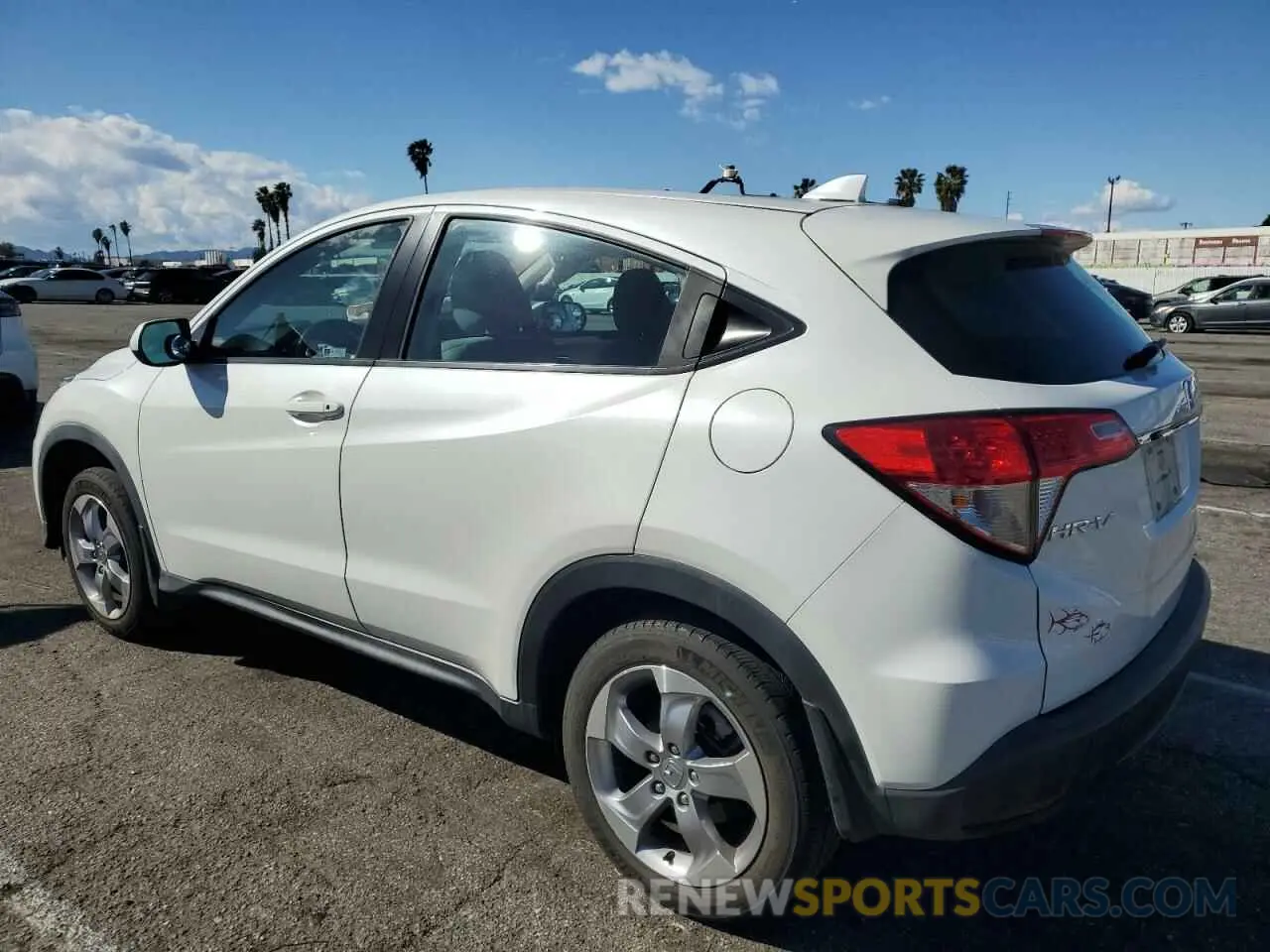 2 Photograph of a damaged car 3CZRU6H38KM709234 HONDA HR-V 2019