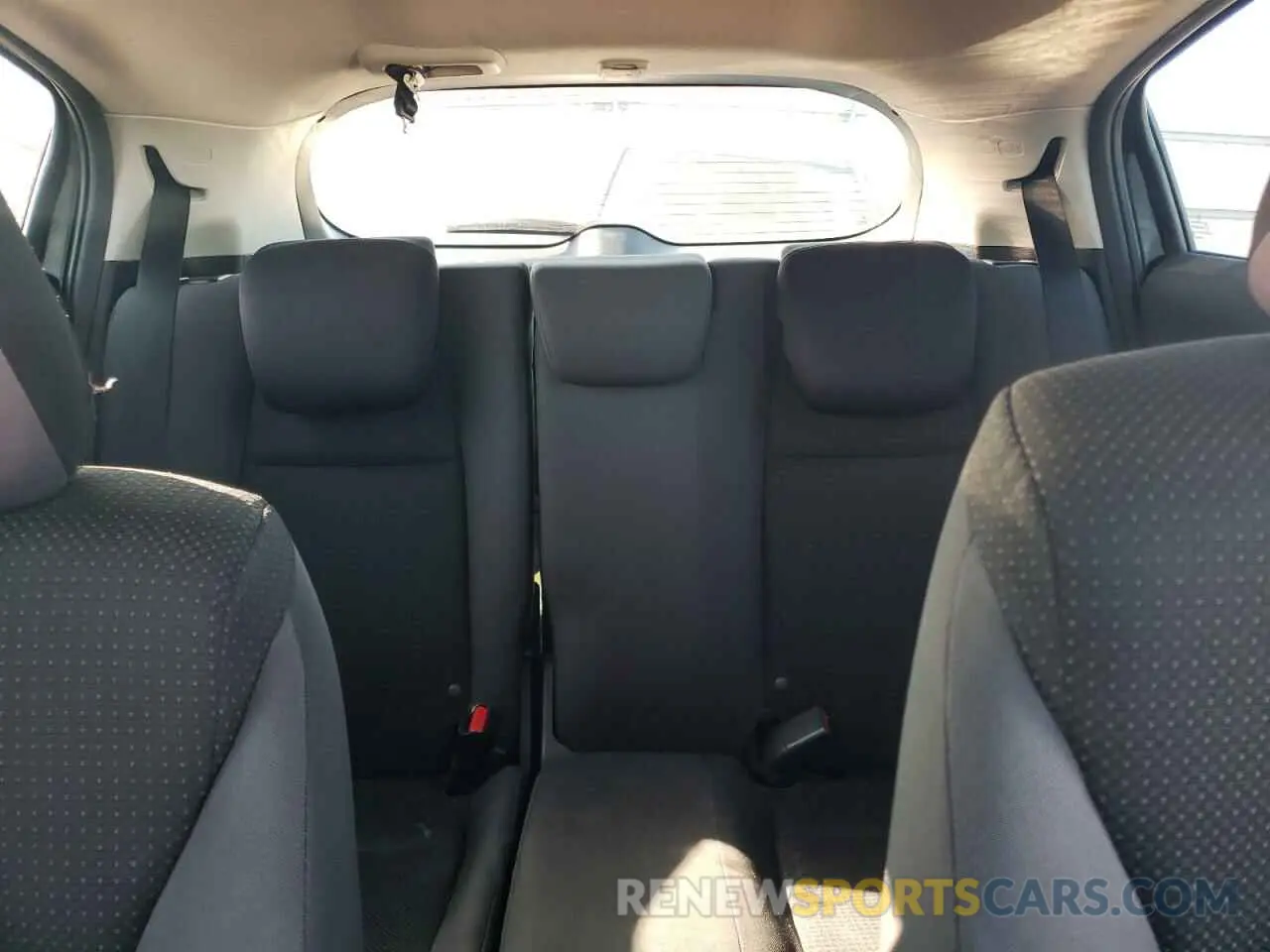 10 Photograph of a damaged car 3CZRU6H3XKG732660 HONDA HR-V 2019