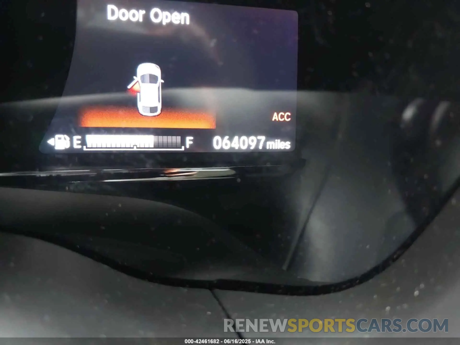 15 Photograph of a damaged car 3CZRU6H50KM725915 HONDA HR-V 2019