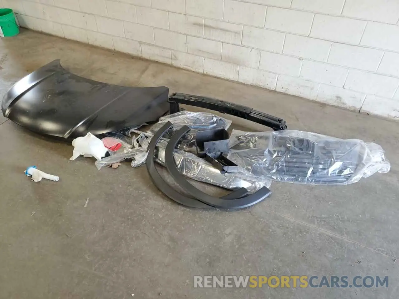 13 Photograph of a damaged car 3CZRU6H51KM733666 HONDA HR-V 2019