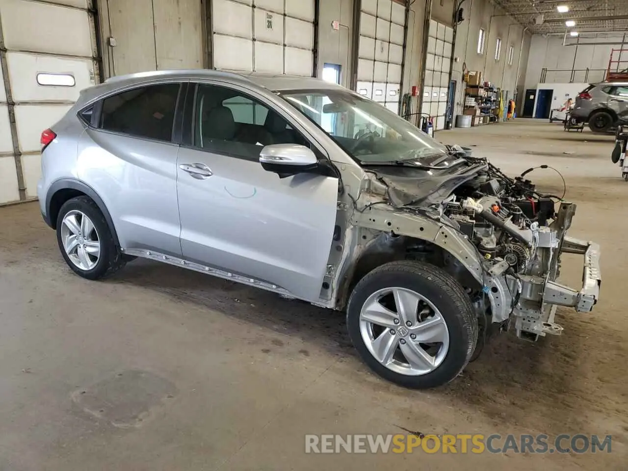 4 Photograph of a damaged car 3CZRU6H51KM733666 HONDA HR-V 2019