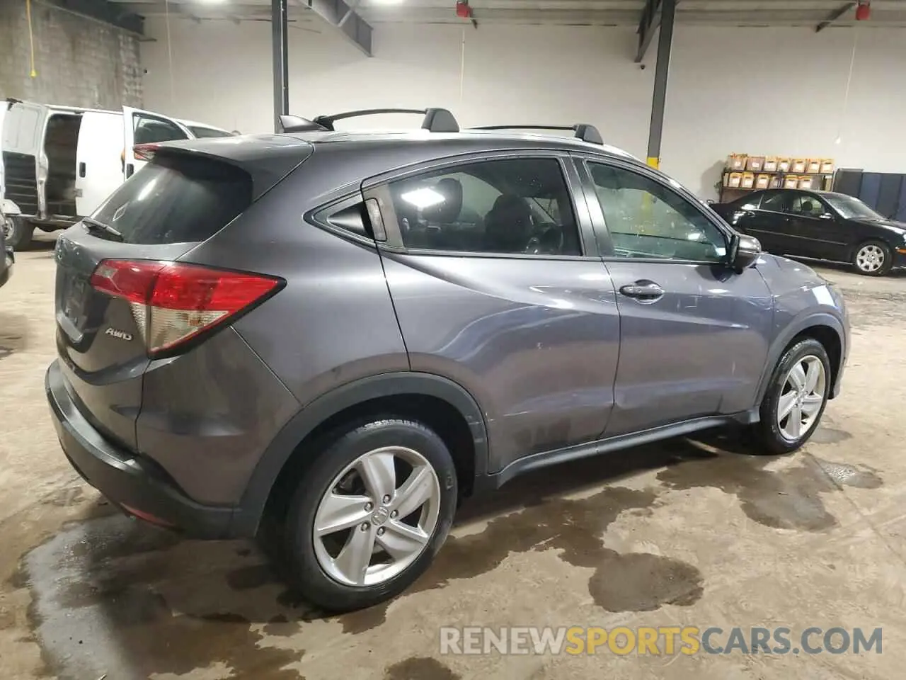 3 Photograph of a damaged car 3CZRU6H53KM707862 HONDA HR-V 2019