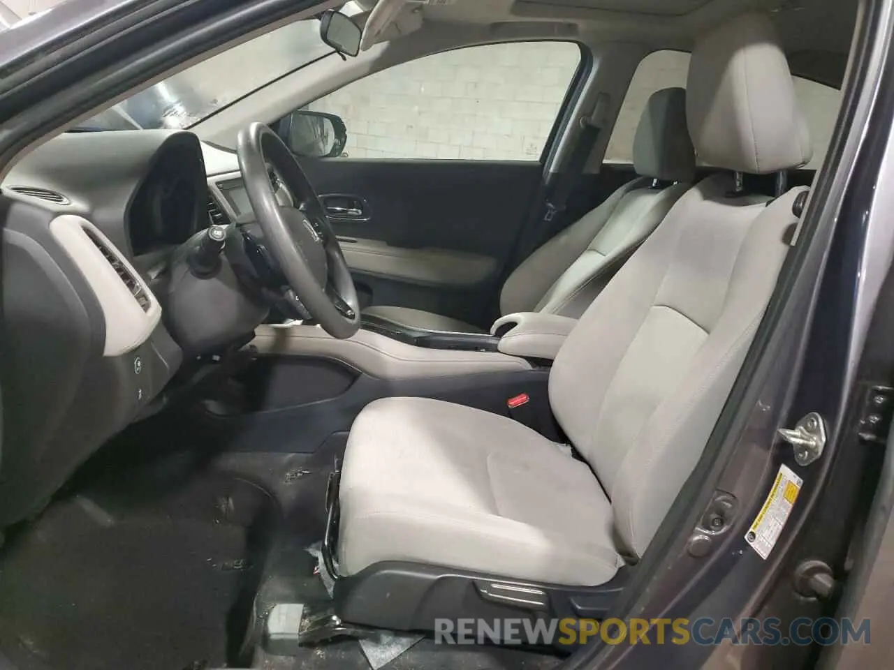 7 Photograph of a damaged car 3CZRU6H53KM707862 HONDA HR-V 2019