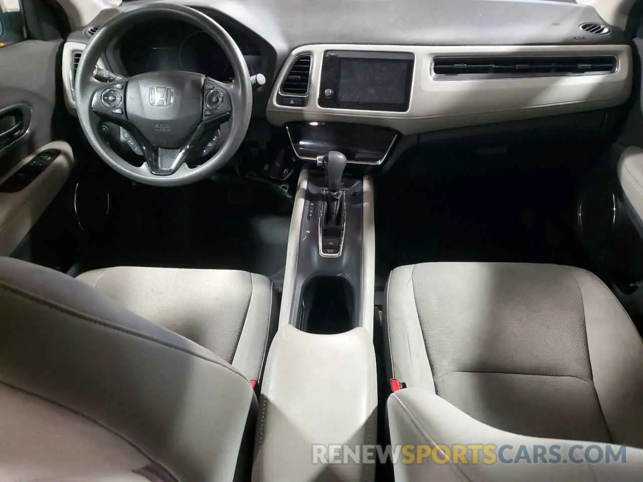 8 Photograph of a damaged car 3CZRU6H53KM707862 HONDA HR-V 2019