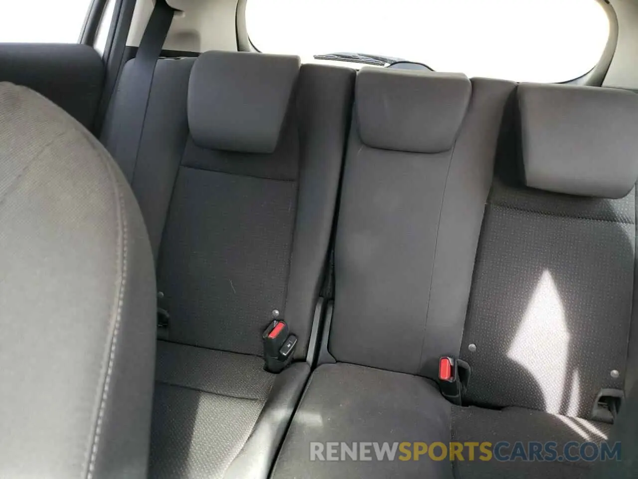 10 Photograph of a damaged car 3CZRU6H53KM726508 HONDA HR-V 2019
