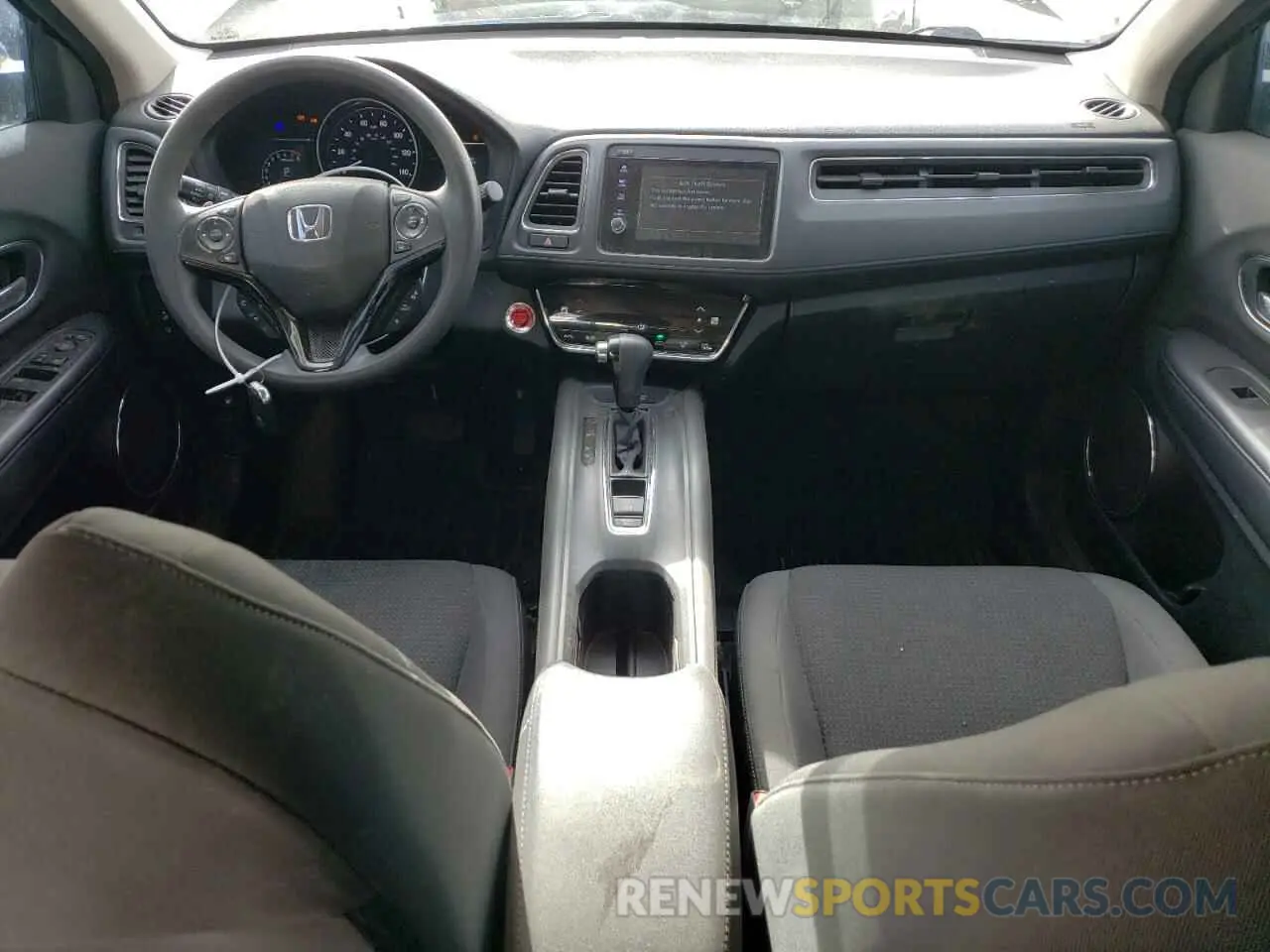 8 Photograph of a damaged car 3CZRU6H53KM726508 HONDA HR-V 2019