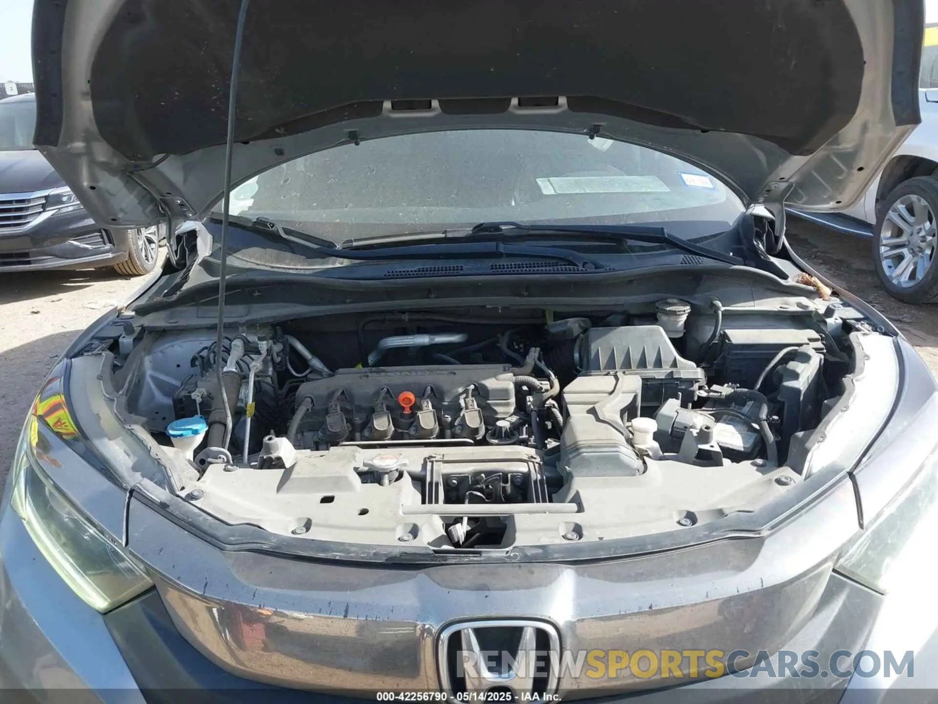 10 Photograph of a damaged car 3CZRU6H53KM733846 HONDA HR-V 2019